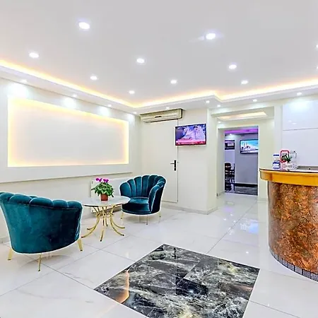 Hotel Silviya *