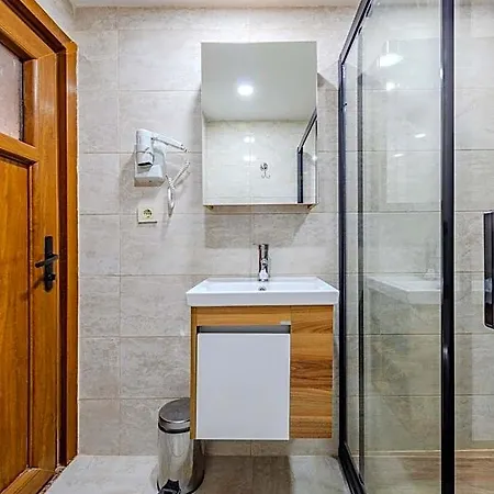 Silviya Hotel